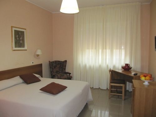 Plaza Hotel 3*